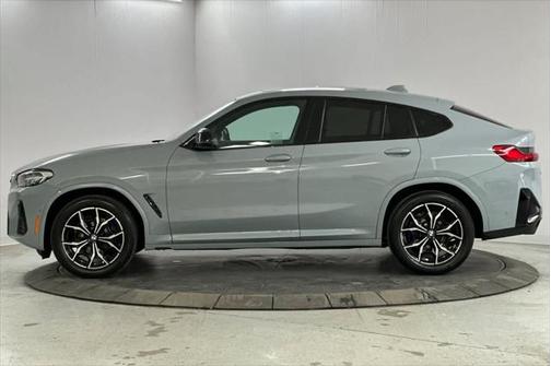 2024 BMW X4 M40i