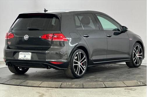 2017 Volkswagen Golf GTI 2.0T S 4-Door
