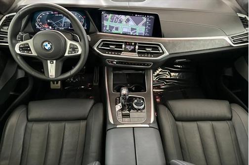2022 BMW X5 M50i