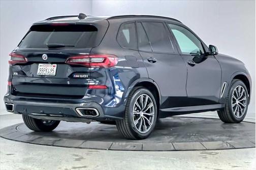 2022 BMW X5 M50i