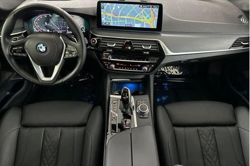2022 BMW 530e Base