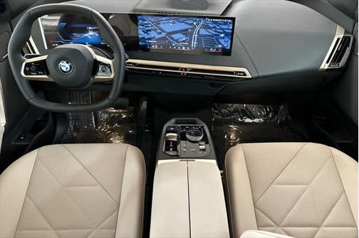 2026 BMW iX xDrive45