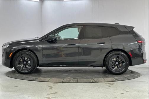 2026 BMW iX xDrive45