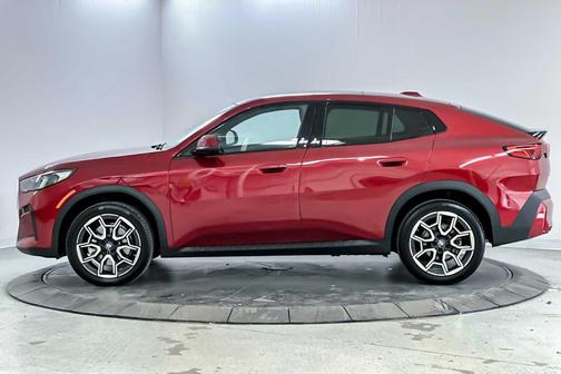 2025 BMW X2 xDrive28i