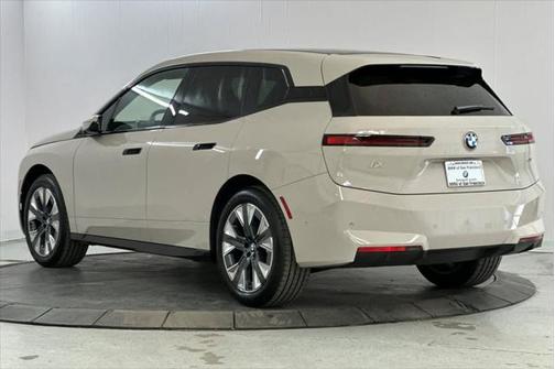2026 BMW iX xDrive45