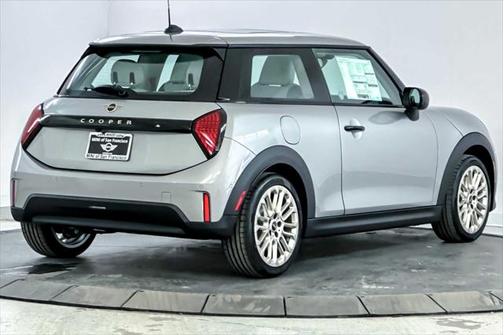 2025 MINI Hardtop Cooper