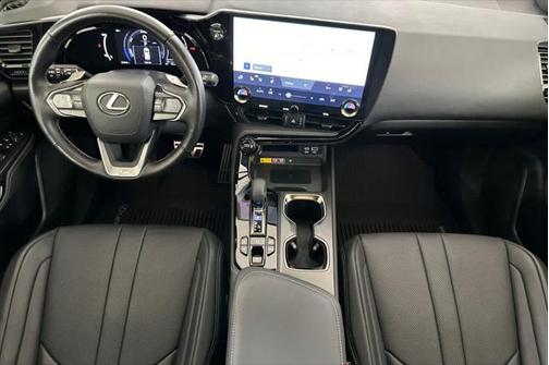 2024 Lexus NX 450h+ F SPORT Handling