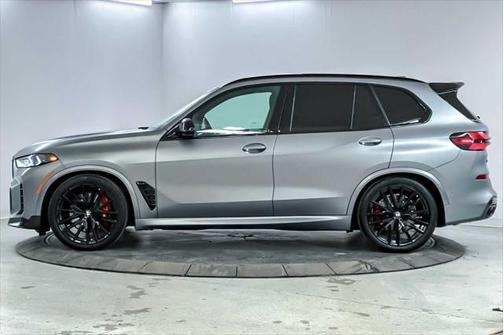 2024 BMW X5 M60i
