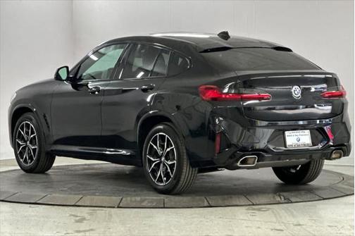 2022 BMW X4 xDrive30i