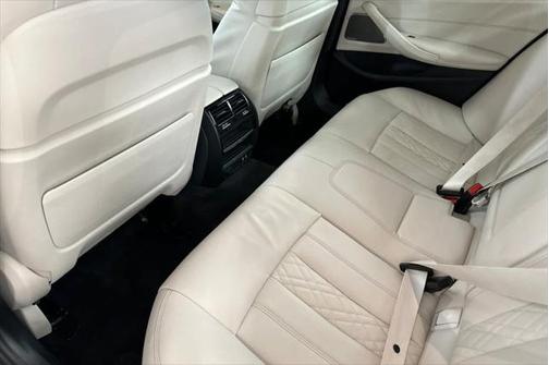 2022 BMW M550 i Xdrive