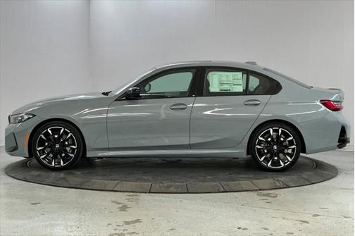 2025 BMW 330 i xDrive