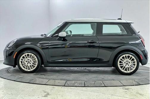 2025 MINI Hardtop Cooper