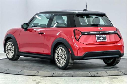 2025 MINI Hardtop Cooper