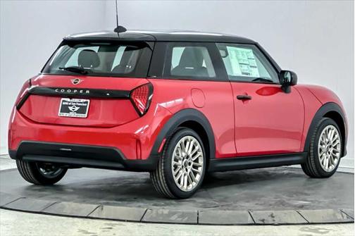 2025 MINI Hardtop Cooper
