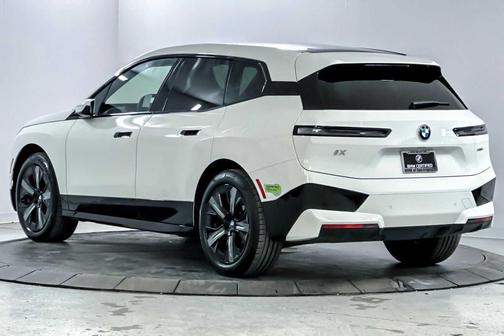 2023 BMW iX xDrive50