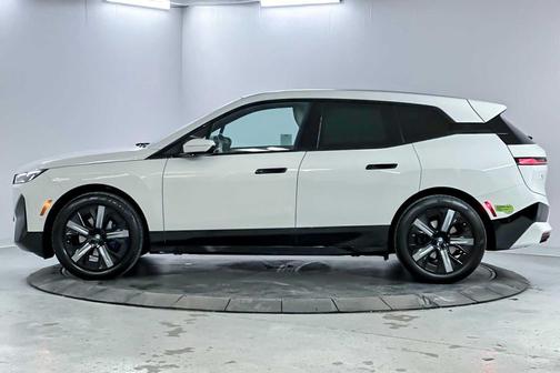 2023 BMW iX xDrive50