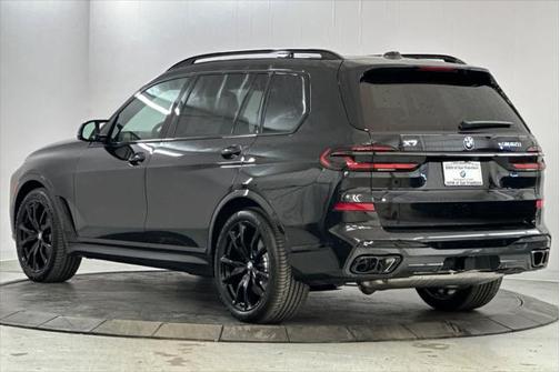 2026 BMW X7 M60i