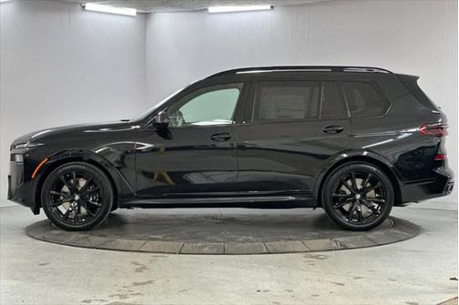 2026 BMW X7 M60i