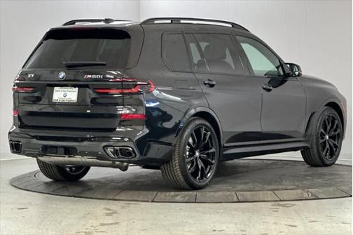 2026 BMW X7 M60i