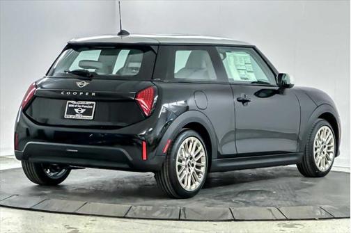 2025 MINI Hardtop Cooper