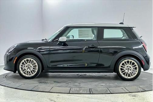 2025 MINI Hardtop Cooper