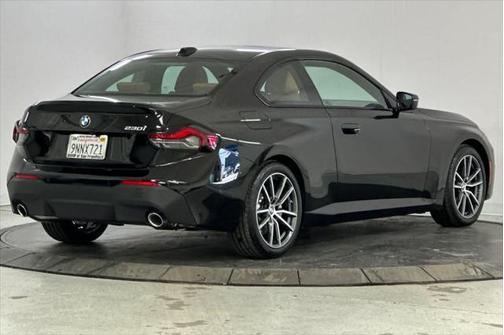 2024 BMW 230 i