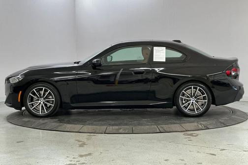 2024 BMW 230 i