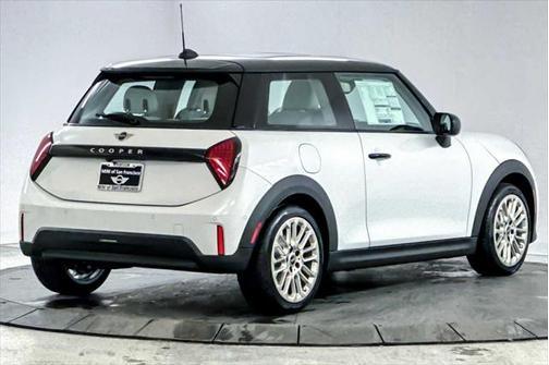 2025 MINI Hardtop Cooper