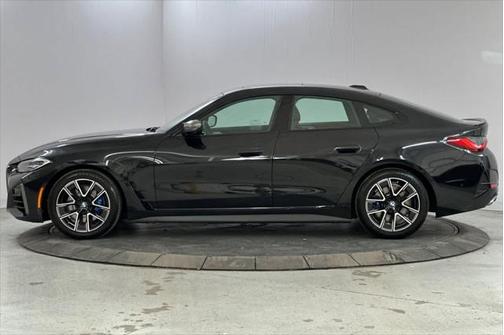 2024 BMW M440 i