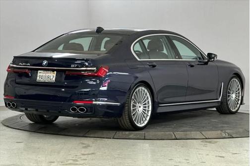 2022 BMW ALPINA B7 xDrive
