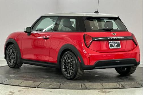 2025 MINI Hardtop Cooper