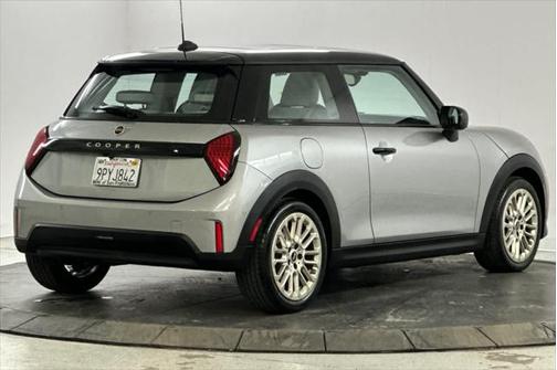 2025 MINI Hardtop Cooper