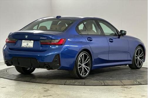 2024 BMW 330 i