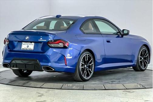 2025 BMW M240 i