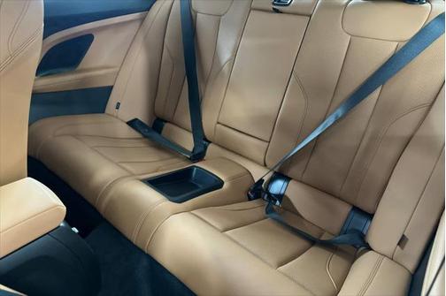 2025 BMW M240 i