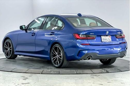 2022 BMW 330 xDrive