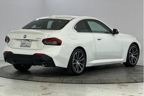 2022 BMW 230 i