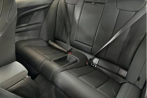 2022 BMW 230 i