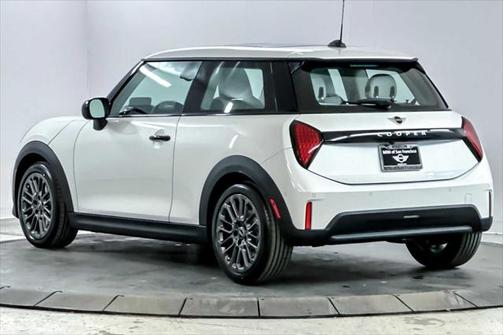 2025 MINI Hardtop Cooper