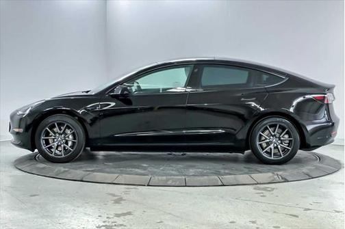 2020 Tesla Model 3 Standard Range