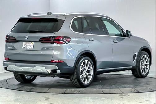 2025 BMW X5 xDrive40i
