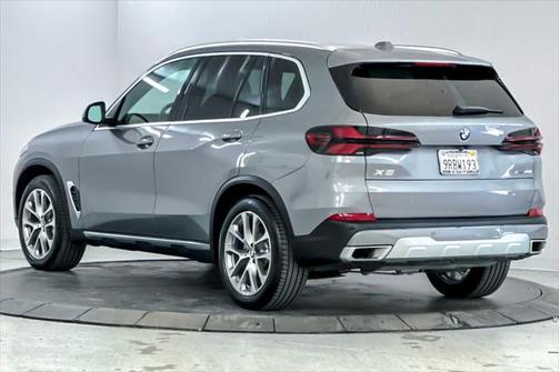 2025 BMW X5 xDrive40i
