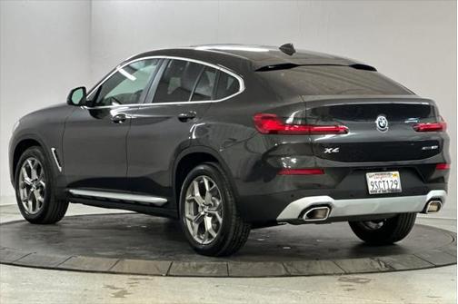 2024 BMW X4 xDrive30i