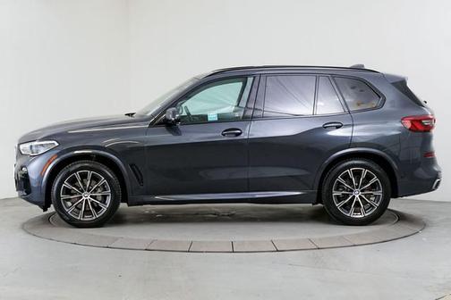 Photo 2 of 47 of 2019 BMW X5 xDrive40i