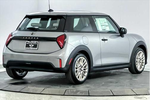2025 MINI Hardtop Cooper