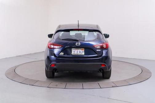 Photo 4 of 27 of 2014 Mazda Mazda3 i Sport