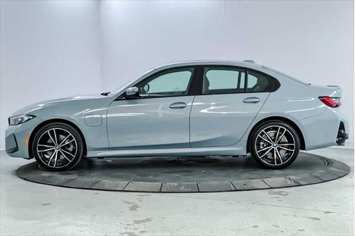 2024 BMW 330e Base