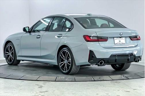 2024 BMW 330e Base