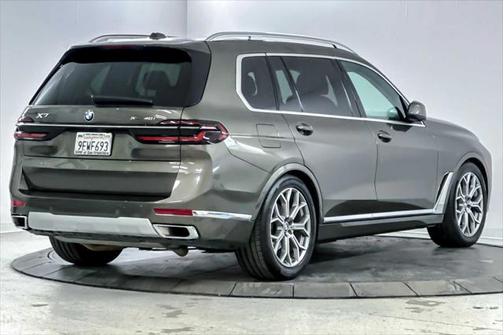 2023 BMW X7 xDrive40i