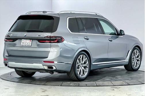 2023 BMW X7 xDrive40i